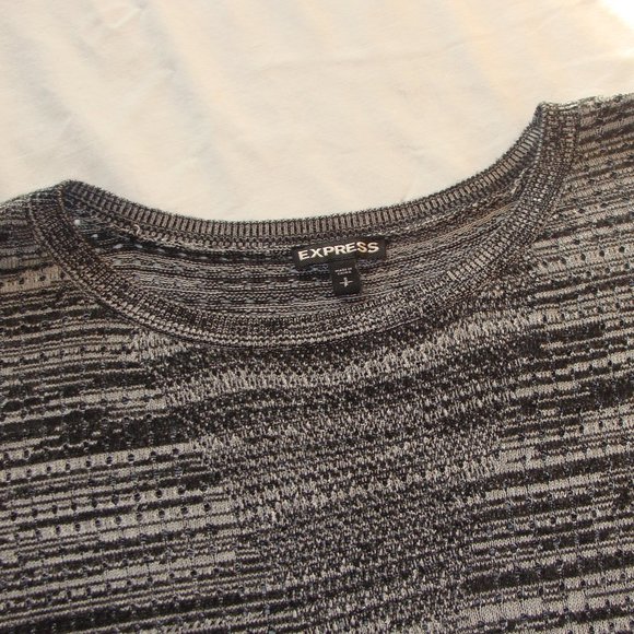 EXPRESS Gray & Black 3/4 Sleeve Open NET Knit Sweater Sz SMALL - Picture 3 of 6